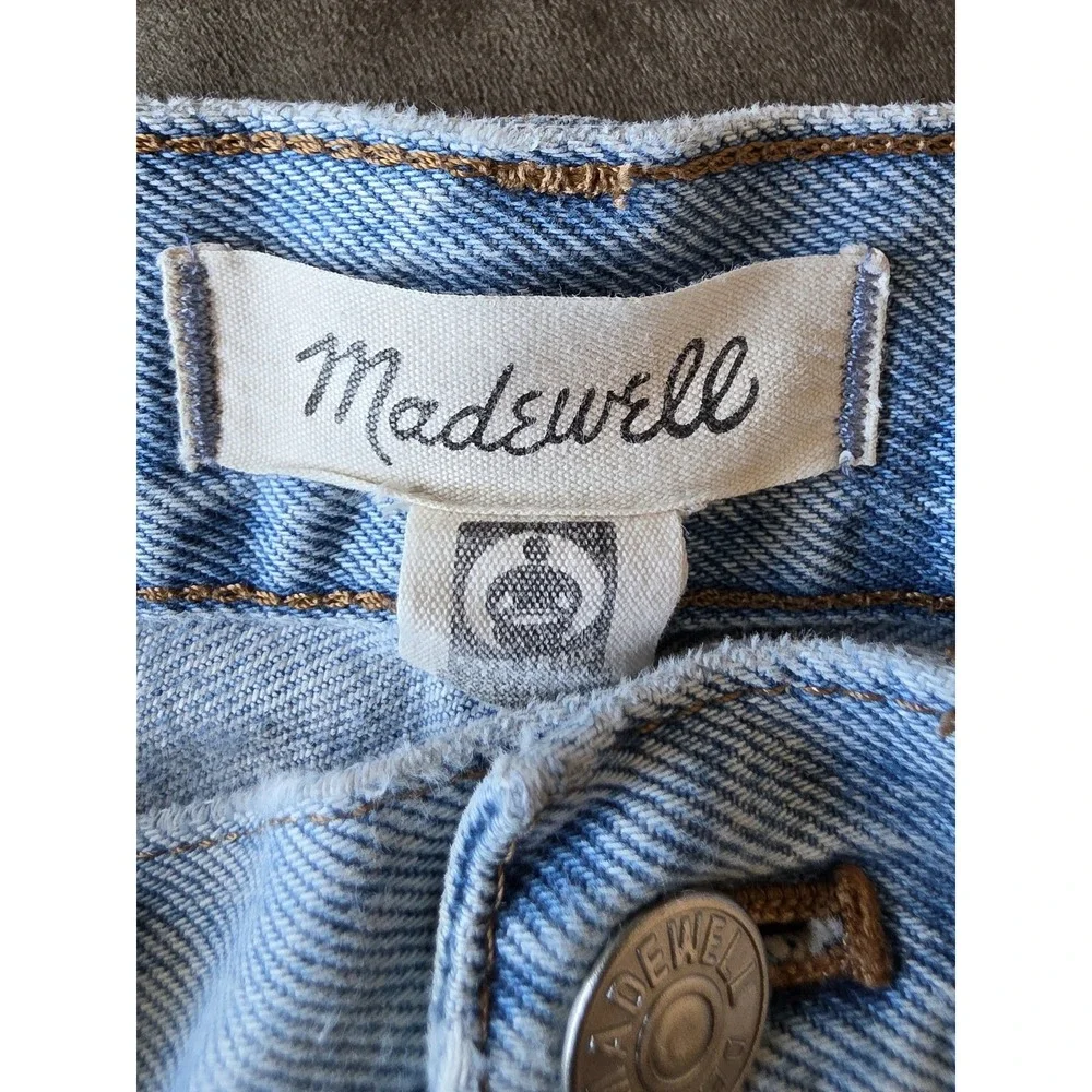 Madewell Women Shorts Size 39W 5in Inseam Light Blue 100% Cotton Bermuda